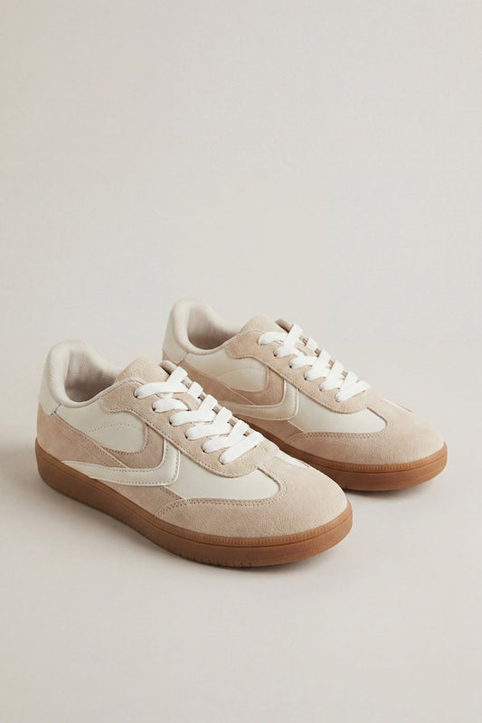 Retro Sneaker