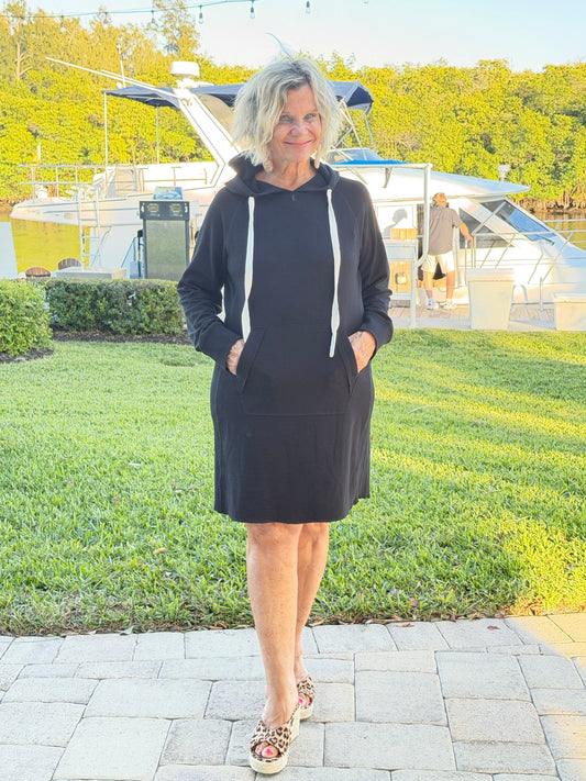 Lulu-b kangaroo pocket black scuba dress