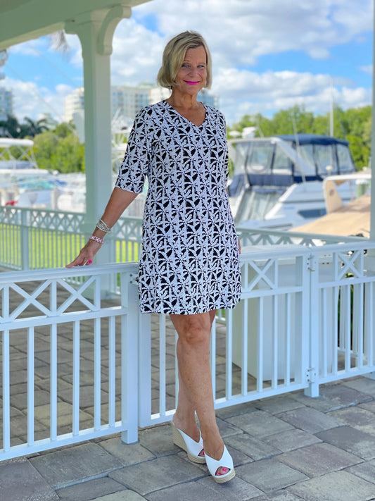 BLACK AND BEIGE ELBOW SLEEVE DRESS